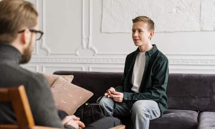 Sesión Psicológica con Adolescentes